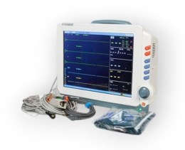 Багатопараметричний ветеринарний монітор Brightfield 8000Vet. На яскравому екрані відображаються кольорові криві ЕКГ та капнограми, а також цифрові показники пульсу, сатурації та артеріального тиску