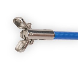 Дистальний кінець ендоскопічних щипців для гарячої біопсії з відкритими браншами